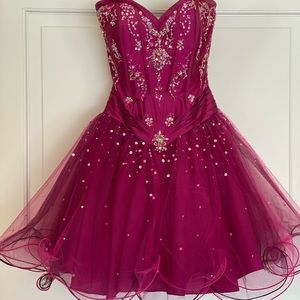 Formal fuschia pink dress great for homecoming or prom!
